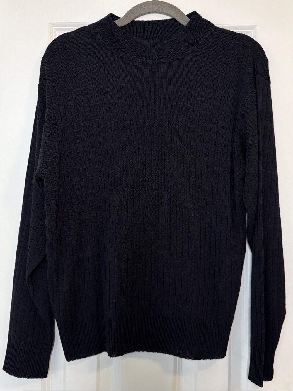 Sag Harbor Women's Ribbed Crewneck M Sweater - NAVY